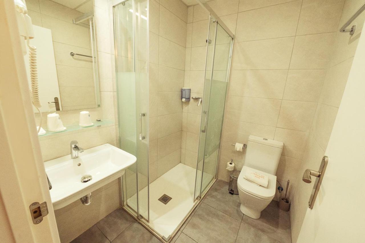 Hostal Live Natura Barcelona (Adults Only) Экстерьер фото